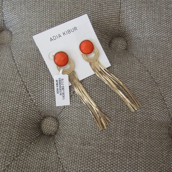 Adia Kibur Circle Tassel Earrings - Picture 6 of 6